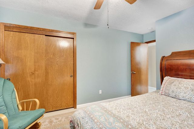 327 E Audubon Drive, Fresno, CA 93720