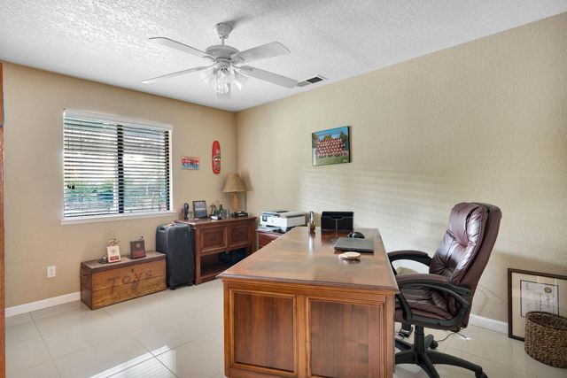 327 E Audubon Drive, Fresno, CA 93720