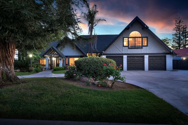 327 E Audubon Drive, Fresno, CA 93720