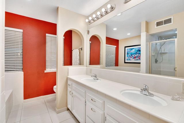 327 E Audubon Drive, Fresno, CA 93720