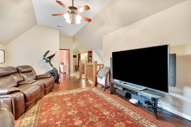 327 E Audubon Drive, Fresno, CA 93720