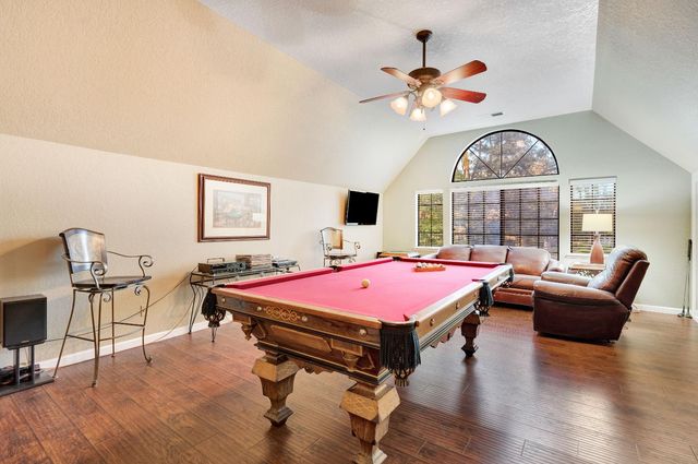 327 E Audubon Drive, Fresno, CA 93720