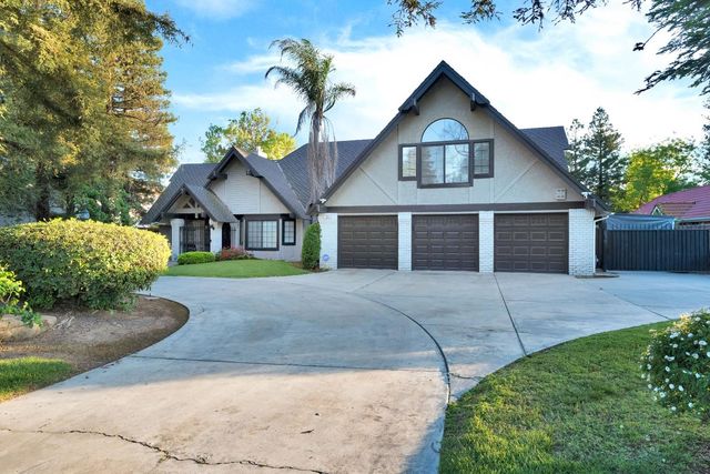 327 E Audubon Drive, Fresno, CA 93720