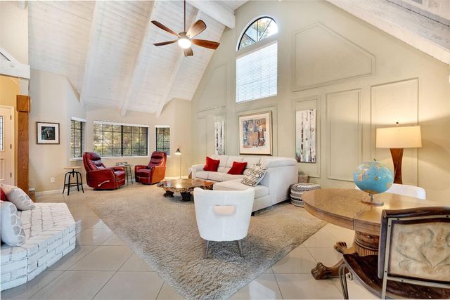 327 E Audubon Drive, Fresno, CA 93720