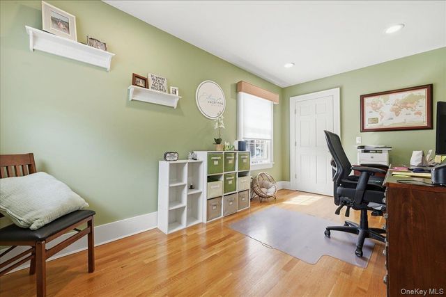 130 Wellington Road, Mineola, NY 11501
