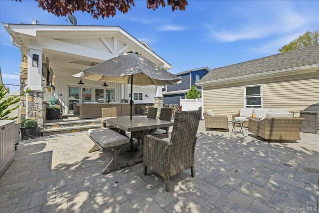 130 Wellington Road, Mineola, NY 11501