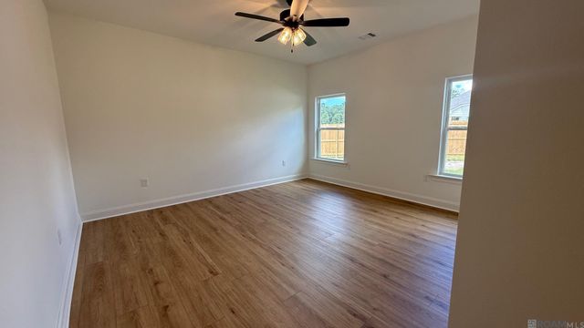 14721 Carroll Ave, Walker, LA 70785