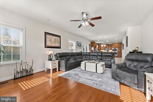 4505 COACHMANS PATH CT, Waldorf, MD 20601