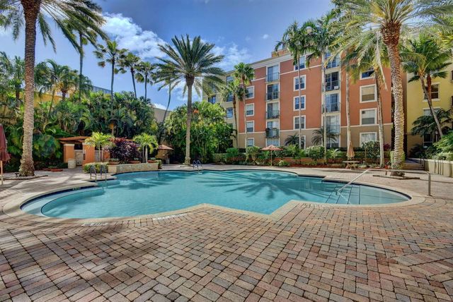 630 S Sapodilla Avenue 308, West Palm Beach, FL 33401