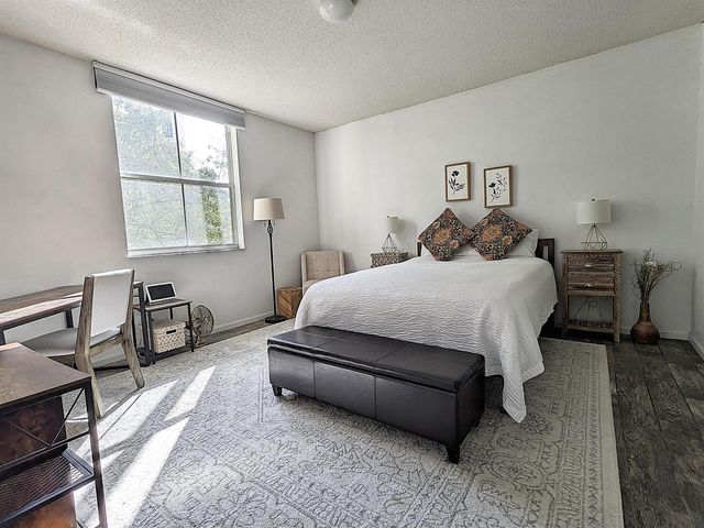 630 S Sapodilla Avenue 308, West Palm Beach, FL 33401