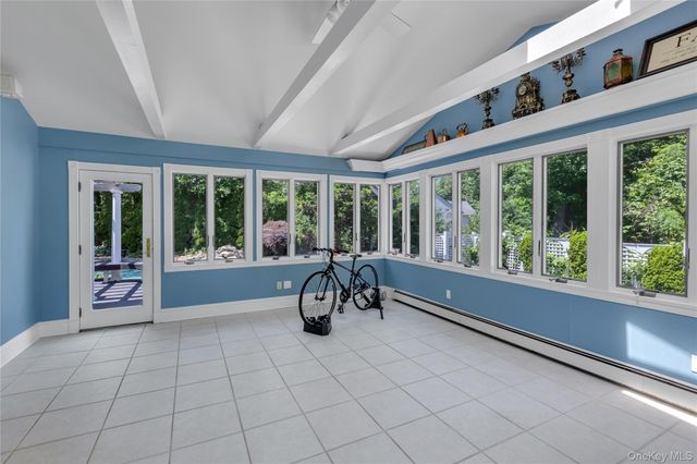 21 Martha Court, Centerport, NY 11721