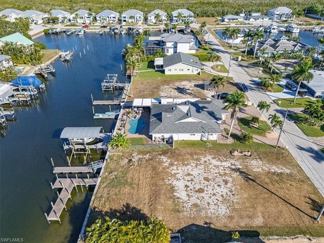 18164 Cutlass DR, Fort Myers Beach, FL 33931
