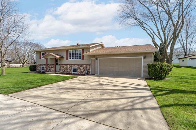 722 DIANE STREET, Chilton, WI 53014