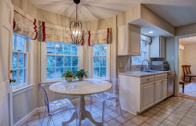 3901 Cedar Hill Road, #16, Little Rock, AR 72202