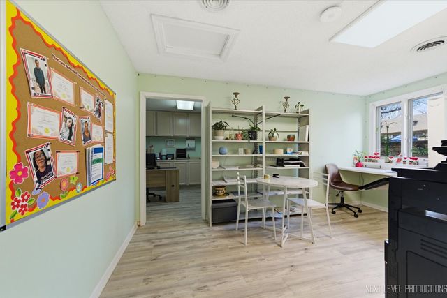 2000 Larkin Avenue 102, Elgin, IL 60123