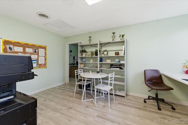 2000 Larkin Avenue 102, Elgin, IL 60123