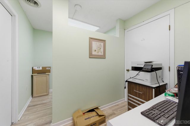 2000 Larkin Avenue 102, Elgin, IL 60123