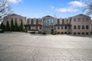 2000 Larkin Avenue 102, Elgin, IL 60123