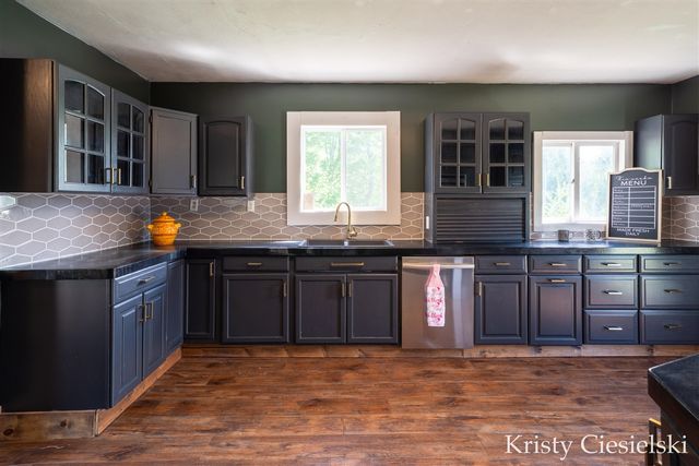 2162 S Stone Road, Fremont, MI 49412