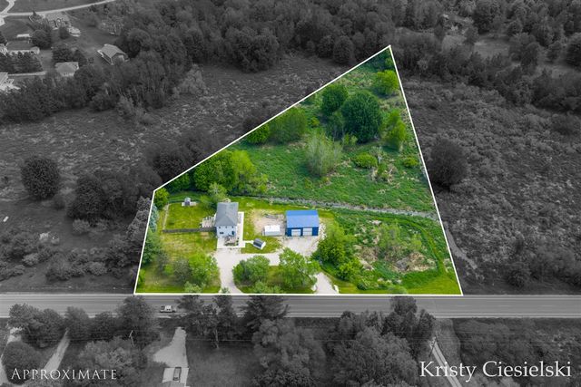 2162 S Stone Road, Fremont, MI 49412