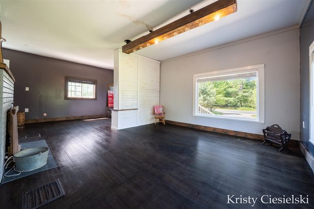 2162 S Stone Road, Fremont, MI 49412
