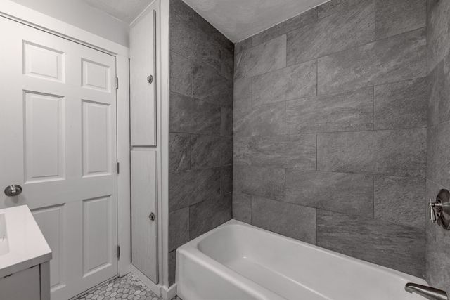 186 Marion 2, Boston, MA 02128