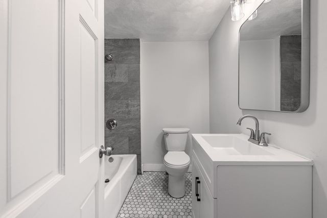 186 Marion 2, Boston, MA 02128