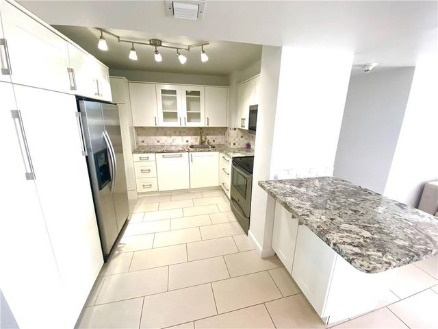 1 Las Olas Circle 905, Fort Lauderdale, FL 33316