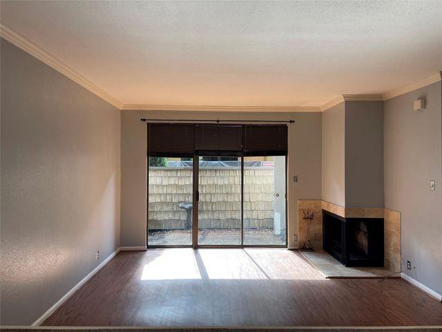 2829 Timmons Lane 215, Houston, TX 77027