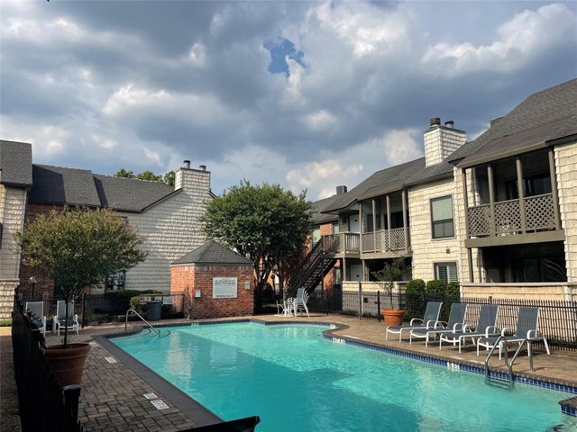 2829 Timmons Lane 215, Houston, TX 77027