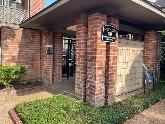 2829 Timmons Lane 215, Houston, TX 77027