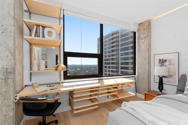 14 Greenway Plaza 23N, Houston, TX 77046