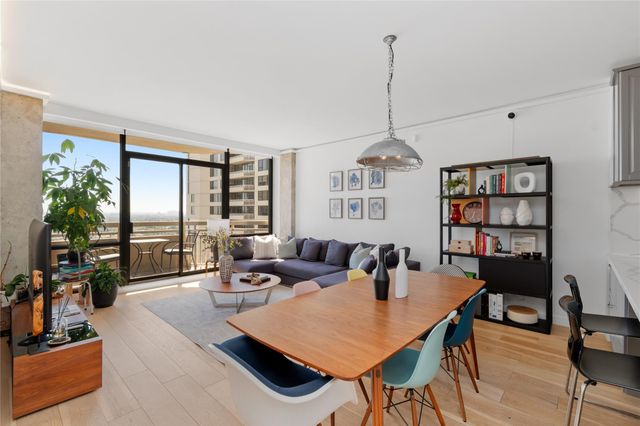 14 Greenway Plaza 23N, Houston, TX 77046