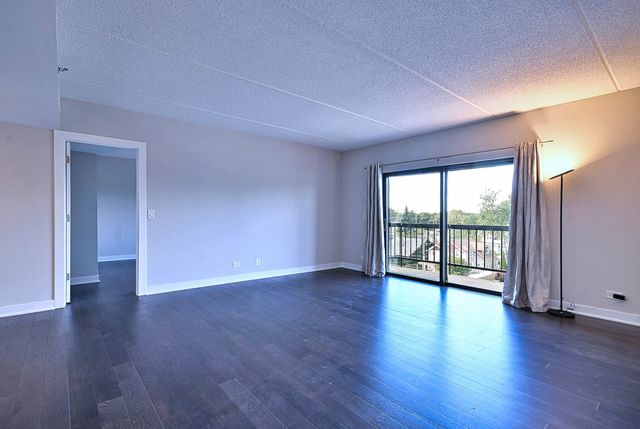820 GRACELAND Avenue 505, Des Plaines, IL 60016