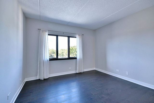 820 GRACELAND Avenue 505, Des Plaines, IL 60016