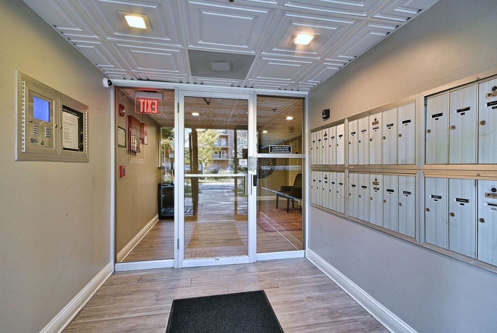 820 GRACELAND Avenue 505, Des Plaines, IL 60016 — photo 2