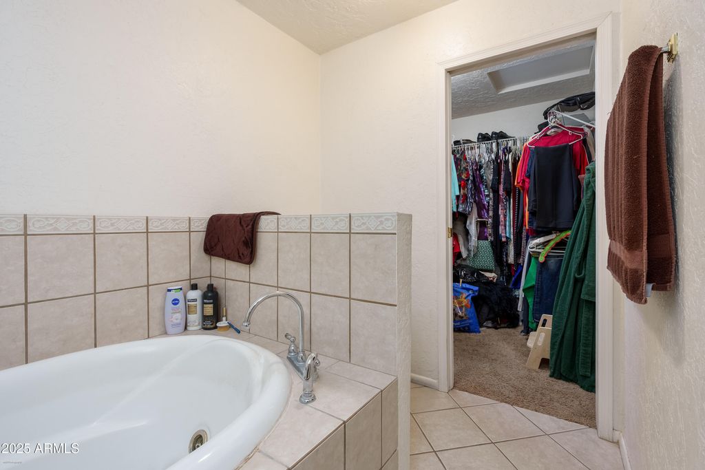 Image 15 of property listing at 3510 E Maybe Manana Way, Rimrock, AZ 86335