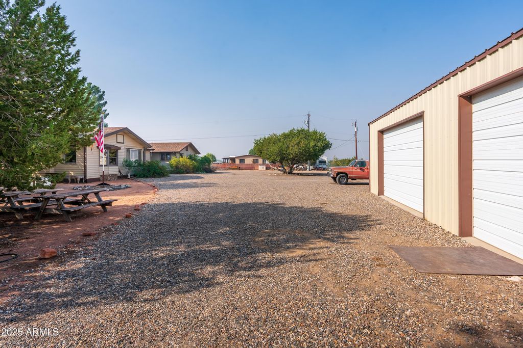 Image 31 of property listing at 3510 E Maybe Manana Way, Rimrock, AZ 86335