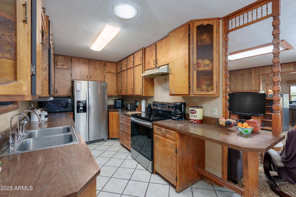 Image 8 of property listing at 3510 E Maybe Manana Way, Rimrock, AZ 86335