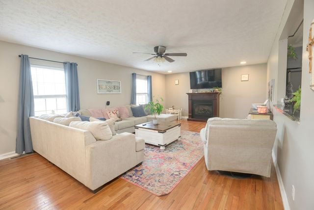 1002 Lebanon Hwy, Lebanon, TN 37087