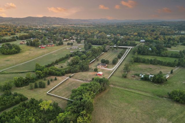 1002 Lebanon Hwy, Lebanon, TN 37087