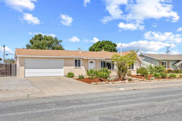 285 Kelton Drive, Salinas, CA 93906