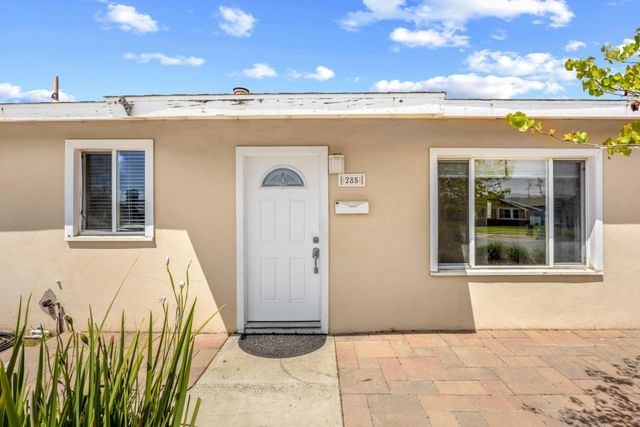 285 Kelton Drive, Salinas, CA 93906