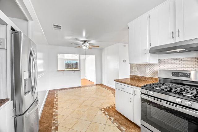 285 Kelton Drive, Salinas, CA 93906