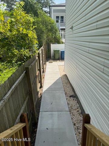 413 Bladen Street B, Wilmington, NC 28401
