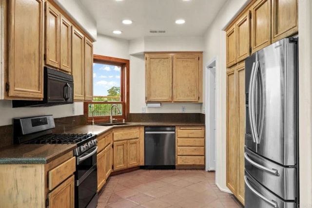 11216 Caminito Aclara, San Diego, CA 92126