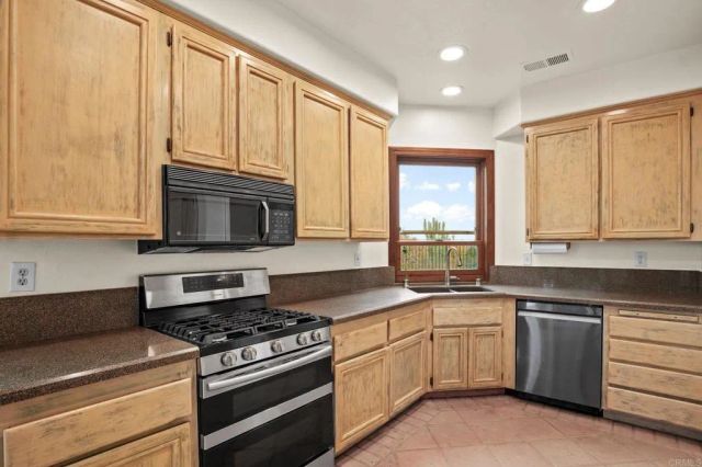 11216 Caminito Aclara, San Diego, CA 92126