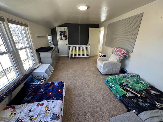 2349 S 77th STREET, West Allis, WI 53219