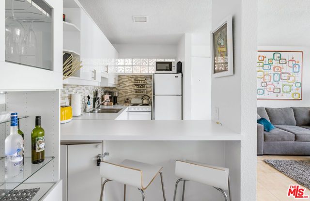 1111 E Palm Canyon Drive 107, Palm Springs, CA 92264