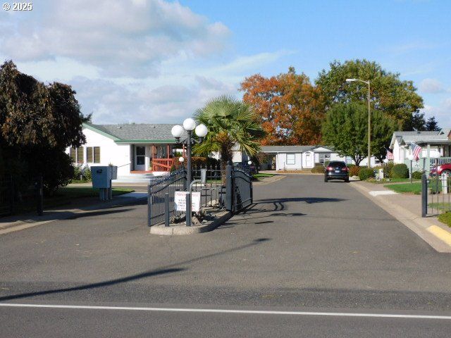 145 River Rd, Junction City, OR 97448